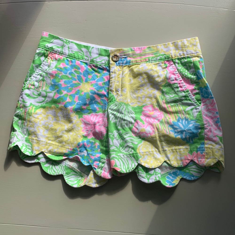 Lilly Pulitzer buttercup shorts